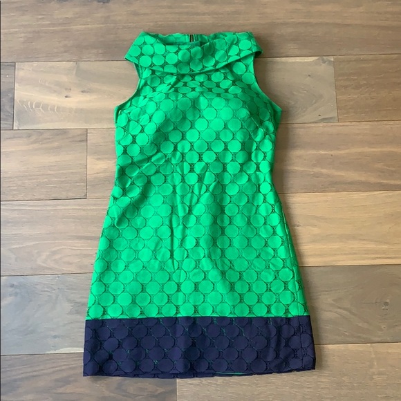 60’s inspired sleeveless dress with back zipper. - Picture 3 of 3